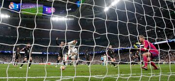 Joselu, en el momento de marcar el gol que metía al Madrid en la final de la Champions.