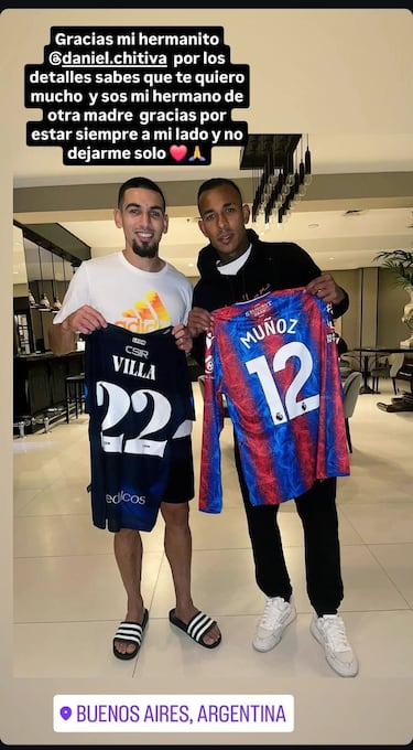 Sebastián Villa visita hotel de la Selección Colombia