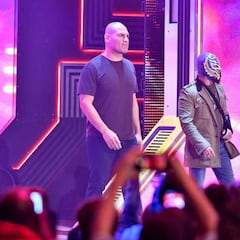 Rey Mysterio: "El consejo que le doy a Caín Velásquez es que escuche al público"