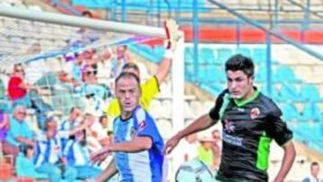 <b>RECONOCIDO. </b>Javier Farinós opta a ser el mejor mediocentro de la pasada temporada. en Segunda División