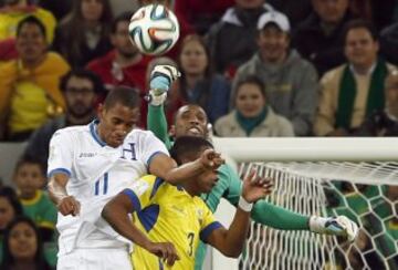 Alexander Domínguez y Jerry Bengtson.