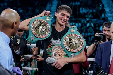 Ley Muhammad Ali busca modernizar el boxeo y mejorar los salarios