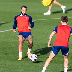 Memphis se incorpora al grupo y De Paul, de nuevo suplente