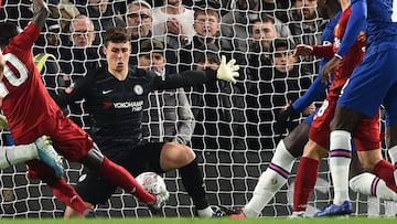 Frank Lampard alaba a Kepa tras frenar al Liverpool