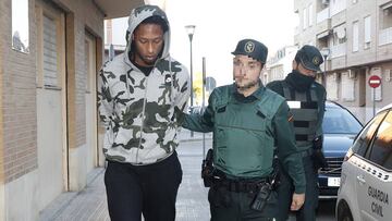 Semedo escoltado por la Guardia Civil. 