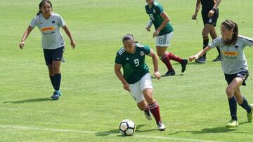 La Selección Nacional Femenil de México sostuvo un amistoso contra Pumas en el CAR como parte de su preparación con miras al Premundial de la CONCACAF.