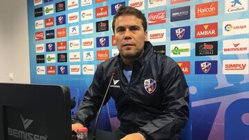 Rubi en rueda de prensa.