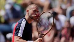 Tennis - French Open - Roland Garros, Paris, France - May 28, 2023 Britain's Daniel Evans reacts during his first round match against Australia's Thanasi Kokkinakis REUTERS/Clodagh Kilcoyne