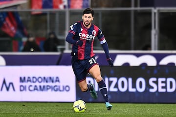 Centrocampista ofensivo recordado por su paso por el Villarreal. Su carrera comenz en la cantera del Bayern y pronto vir a Italia para que jugara en Sampdoria y Empoli antes de fichar por el equipo amarillo. Volvi al pas de la bota para jugar en Torino y Bolonia. Nacido en Darmstadt (Alemania), pero internacional con la Azzurra, tiene facilidad para llegar al rea rival.