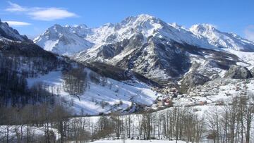 ¿Cuál es el día más frío del año en España según las temperaturas medias y mínimas?