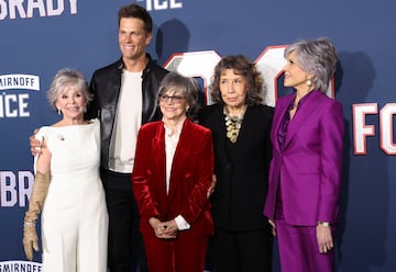 Cast members Rita Moreno, Tom Brady, Sally Field, Lily Tomlin and Jane Fonda attend a premiere for the film "80 for Brady" in Los Angeles, California, U.S., January 31, 2023. REUTERS/Mario Anzuoni