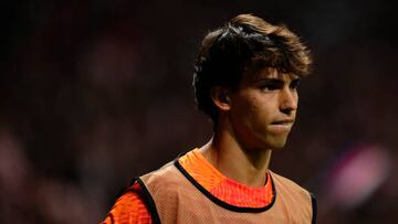 Jo?o, en el Atl¨¦tico-Brujas. Se quiere ir del club rojiblanco por cuarta vez.