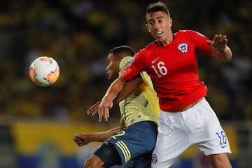 Colombia clasificó como segunda del grupo A con 7 puntos, producto de dos victorias, un empate y una derrota. Los dirigidos por Arturo Reyes jugarán su primer partido del cuadrangular final ante Brasil en el estadio Alfonso López de Bucaramanga. 