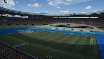 18/06/21 EUROCOPA 2020
ESTADIO DE LA CARTUJA PANORAMICA VISTA GENERAL
CESPED EN MAL ESTADO HIERBA
PUBLICADA 23/06/21 NA MA05 1COL