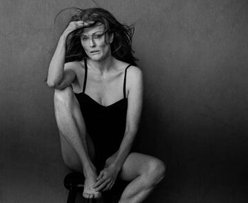 Juliane Moore en el Calendario Pirelli 2017