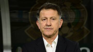 El director técnico de la Selección Mexicana expresó durante una ponencia en su país que su labor es concientizar al jugador mexicano que no son un equipo ‘superfuerte’ con ‘superatletas’.