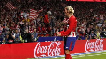 Griezmann celebra su gol al Málaga.