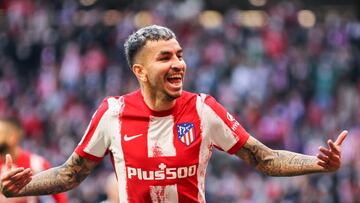 Correa celebra uno de sus goles ante el Rayo Vallecano.