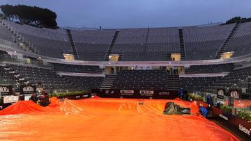 Djokovic-Tsitsipas, aplazado por la lluvia como el resto del día