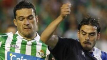El Elche estudia querellarse contra el Betis por impago