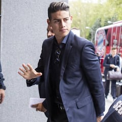 De Laurentiis acerca a James al Atleti: "Lo queremos sólo cedido"