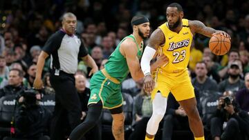 BOSTON, MASSACHUSETTS - JANUARY 20: Jayson Tatum #0 of the Boston Celtics defends LeBron James #23 of the Los Angeles Lakers at TD Garden on January 20, 2020 in Boston, Massachusetts. The Celtics defeat the Lakers 139-107. Maddie Meyer/Getty Images/AFP
== FOR NEWSPAPERS, INTERNET, TELCOS & TELEVISION USE ONLY ==