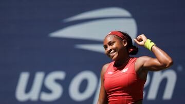 Flushing Meadows (United States), 30/08/2023.- Coco Gauff of the United States reacts after defeating Mirra Andreeva of Russia during their second round match at the US Open Tennis Championships at the USTA National Tennis Center in Flushing Meadows, New York, USA, 30 August 2023. The US Open runs from 28 August through 10 September. (Tenis, Rusia, Estados Unidos, Nueva York) EFE/EPA/CJ GUNTHER
