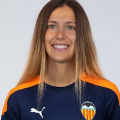 Andrea Esteban da paso a un nuevo récord de entrenadoras en la Primera Iberdrola