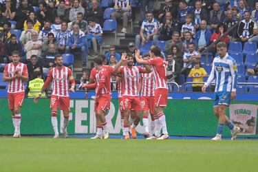 Aprobados y suspensos del Almería: muestra de personalidad en el campo del líder