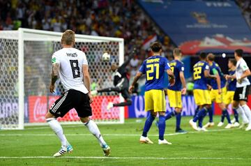 Kroos le dio la victoria a Alemania al marcar el 2-1.