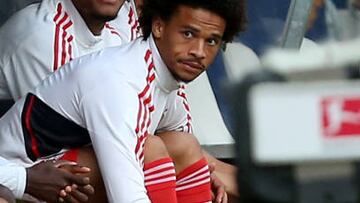 San¨¦, en el banquillo durante el partido contra el Eintracht.