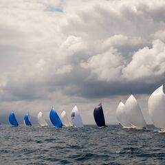 Emoción en el Mundial J80 de Getxo, que llega al ecuador