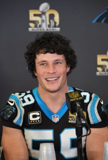 Luke Kuechly, duro linebacker de los Panthers