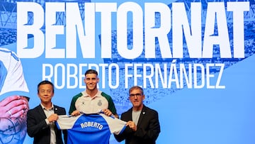 24/7/25 RCD ESPANYOL.
PRESENTACION DE ROBERTO FERNANDEZ EN EL RCDE STADIUM DE CORNELLA - EL PRAT.