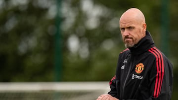 MANCHESTER, ENGLAND - JULY 04: (EXCLUSIVE COVERAGE) Manager Erik ten Hag of Manchester United in action during a first team training session at Carrington Training Ground on July 04, 2022 in Manchester, England. (Photo by Ash Donelon/Manchester United via Getty Images)