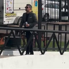 Jorge Valdivia sorprende y reaparece en el centenario de Colo Colo: así llegó al Monumental