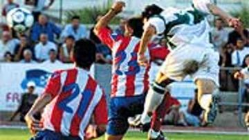 El Elche empató su primer partido de pretemporada con los goles de Zárate y Nino.
