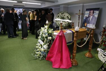 La capilla ardiente de José Ángel Zalba en el antepalco de La Romareda.