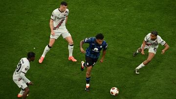 Atalanta's Brazilian midfielder #13 Ederson controls the ball during the UEFA Europa League final football match between Atalanta and Bayer Leverkusen at the Dublin Arena stadium, in Dublin, on May 22, 2024. (Photo by Oli SCARFF / AFP)