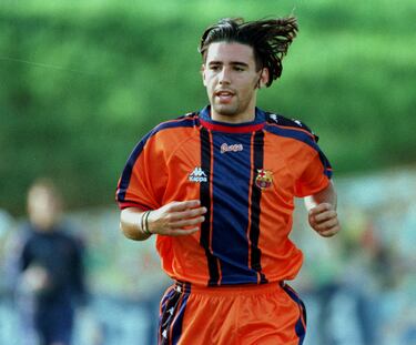 Formado en La Masia, debutó con el FC Barcelona en 2001. Aunque mostró talento, no tuvo continuidad en el primer equipo y acabó saliendo en busca de minutos.