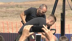 Deulofeu e Iniesta colocan la primera piedra del estadio Johan Cruyff