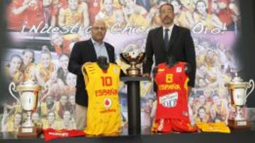 Lucas Mondelo, seleccionador español femenino, y Juan Orenga, masculino. Pelearán este verano por el título mundial.