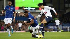 Mina y Davinson, presentes en el empate en Goodison Park