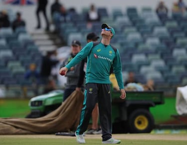 Australia win Ashes with crushing victory in third Test