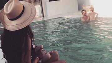 Primera foto familiar de Sara Carbonero e Iker Casillas. Imágen: Instagram