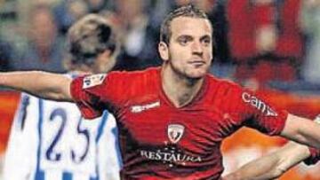 <b>EN PUNTA. </b>Soldado estará en la alineación titular de Osasuna y será la mayor amenaza para los franceses. Valdo está lesionado y no podrá actuar.
