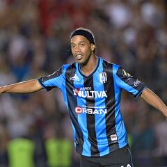Ronaldinho sería invitado de lujo en reapertura de La Corregidora