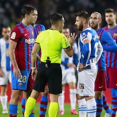 "Xavi se desmaya y es penalti, Busquets me mete el dedo en el ojo y no... Se repite la historia"