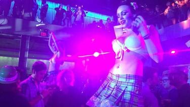 La fiesta Microsoft con strippers  enfada al mundo