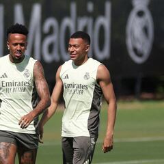 Mbappé y el Salzburgo, muy difícil